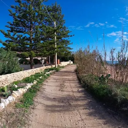 Casa Panarea - Indipendente Sul Mare Vakantiehuis Marina di Modica